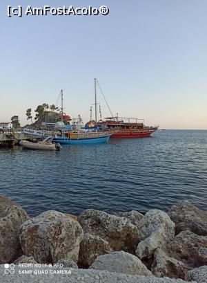[P10] Portul Parga » foto by micos
 - 
<span class="allrVoted glyphicon glyphicon-heart hidden" id="av1172200"></span>
<a class="m-l-10 hidden" id="sv1172200" onclick="voting_Foto_DelVot(,1172200,23050)" role="button">șterge vot <span class="glyphicon glyphicon-remove"></span></a>
<a id="v91172200" class=" c-red"  onclick="voting_Foto_SetVot(1172200)" role="button"><span class="glyphicon glyphicon-heart-empty"></span> <b>LIKE</b> = Votează poza</a> <img class="hidden"  id="f1172200W9" src="/imagini/loader.gif" border="0" /><span class="AjErrMes hidden" id="e1172200ErM"></span>
