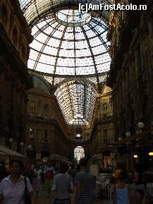 [P07] Galeriile Vittorio Emanuelle, cu cupola si picturile de pe pereti, adevarate opere de arta, iul. 2007 » foto by ileanaxperta*
 - 
<span class="allrVoted glyphicon glyphicon-heart hidden" id="av36097"></span>
<a class="m-l-10 hidden" id="sv36097" onclick="voting_Foto_DelVot(,36097,23051)" role="button">șterge vot <span class="glyphicon glyphicon-remove"></span></a>
<a id="v936097" class=" c-red"  onclick="voting_Foto_SetVot(36097)" role="button"><span class="glyphicon glyphicon-heart-empty"></span> <b>LIKE</b> = Votează poza</a> <img class="hidden"  id="f36097W9" src="/imagini/loader.gif" border="0" /><span class="AjErrMes hidden" id="e36097ErM"></span>