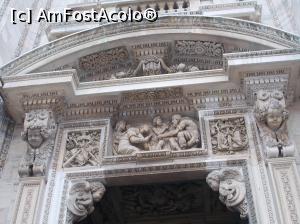 [P04] Domul din Milano. Ușa din mijloc a Domului. Porta Maggiore » foto by mihaelavoicu
 - 
<span class="allrVoted glyphicon glyphicon-heart hidden" id="av1251465"></span>
<a class="m-l-10 hidden" id="sv1251465" onclick="voting_Foto_DelVot(,1251465,23051)" role="button">șterge vot <span class="glyphicon glyphicon-remove"></span></a>
<a id="v91251465" class=" c-red"  onclick="voting_Foto_SetVot(1251465)" role="button"><span class="glyphicon glyphicon-heart-empty"></span> <b>LIKE</b> = Votează poza</a> <img class="hidden"  id="f1251465W9" src="/imagini/loader.gif" border="0" /><span class="AjErrMes hidden" id="e1251465ErM"></span>
