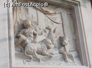 [P03] Domul din Milano. Simbolurile Evangheliștilor pe fațada sa.  » foto by mihaelavoicu
 - 
<span class="allrVoted glyphicon glyphicon-heart hidden" id="av923644"></span>
<a class="m-l-10 hidden" id="sv923644" onclick="voting_Foto_DelVot(,923644,23051)" role="button">șterge vot <span class="glyphicon glyphicon-remove"></span></a>
<a id="v9923644" class=" c-red"  onclick="voting_Foto_SetVot(923644)" role="button"><span class="glyphicon glyphicon-heart-empty"></span> <b>LIKE</b> = Votează poza</a> <img class="hidden"  id="f923644W9" src="/imagini/loader.gif" border="0" /><span class="AjErrMes hidden" id="e923644ErM"></span>