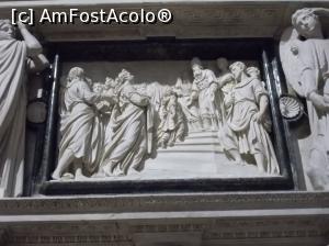 [P08] Copie a lucrării ”Prezentarea la Templu a Maicii Domnului”, acum aflată la fostul ei loc, în interiorul Domului.  » foto by mihaelavoicu
 - 
<span class="allrVoted glyphicon glyphicon-heart hidden" id="av923649"></span>
<a class="m-l-10 hidden" id="sv923649" onclick="voting_Foto_DelVot(,923649,23051)" role="button">șterge vot <span class="glyphicon glyphicon-remove"></span></a>
<a id="v9923649" class=" c-red"  onclick="voting_Foto_SetVot(923649)" role="button"><span class="glyphicon glyphicon-heart-empty"></span> <b>LIKE</b> = Votează poza</a> <img class="hidden"  id="f923649W9" src="/imagini/loader.gif" border="0" /><span class="AjErrMes hidden" id="e923649ErM"></span>