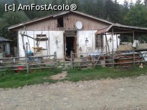 [P39] Aici stau niște oameni...  » foto by Mitica49
 - 
<span class="allrVoted glyphicon glyphicon-heart hidden" id="av922946"></span>
<a class="m-l-10 hidden" id="sv922946" onclick="voting_Foto_DelVot(,922946,23060)" role="button">șterge vot <span class="glyphicon glyphicon-remove"></span></a>
<a id="v9922946" class=" c-red"  onclick="voting_Foto_SetVot(922946)" role="button"><span class="glyphicon glyphicon-heart-empty"></span> <b>LIKE</b> = Votează poza</a> <img class="hidden"  id="f922946W9" src="/imagini/loader.gif" border="0" /><span class="AjErrMes hidden" id="e922946ErM"></span>