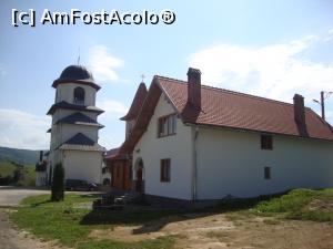 [P09] Ne-am îndreptat agale spre gangul de acces către curtea interioară a lăcașului de cult.  » foto by Floryn81
 - 
<span class="allrVoted glyphicon glyphicon-heart hidden" id="av799119"></span>
<a class="m-l-10 hidden" id="sv799119" onclick="voting_Foto_DelVot(,799119,23061)" role="button">șterge vot <span class="glyphicon glyphicon-remove"></span></a>
<a id="v9799119" class=" c-red"  onclick="voting_Foto_SetVot(799119)" role="button"><span class="glyphicon glyphicon-heart-empty"></span> <b>LIKE</b> = Votează poza</a> <img class="hidden"  id="f799119W9" src="/imagini/loader.gif" border="0" /><span class="AjErrMes hidden" id="e799119ErM"></span>