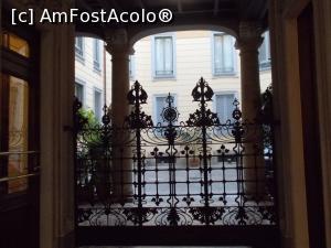 [P04] Milano. Intrarea într-o curte interioară. » foto by mihaelavoicu
 - 
<span class="allrVoted glyphicon glyphicon-heart hidden" id="av1250027"></span>
<a class="m-l-10 hidden" id="sv1250027" onclick="voting_Foto_DelVot(,1250027,23065)" role="button">șterge vot <span class="glyphicon glyphicon-remove"></span></a>
<a id="v91250027" class=" c-red"  onclick="voting_Foto_SetVot(1250027)" role="button"><span class="glyphicon glyphicon-heart-empty"></span> <b>LIKE</b> = Votează poza</a> <img class="hidden"  id="f1250027W9" src="/imagini/loader.gif" border="0" /><span class="AjErrMes hidden" id="e1250027ErM"></span>