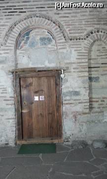 [P09] Imagine luată în ultimul corp construit, dincolo de această ușa se află renumitele fresce.  » foto by Nasshu
 - 
<span class="allrVoted glyphicon glyphicon-heart hidden" id="av412038"></span>
<a class="m-l-10 hidden" id="sv412038" onclick="voting_Foto_DelVot(,412038,23069)" role="button">șterge vot <span class="glyphicon glyphicon-remove"></span></a>
<a id="v9412038" class=" c-red"  onclick="voting_Foto_SetVot(412038)" role="button"><span class="glyphicon glyphicon-heart-empty"></span> <b>LIKE</b> = Votează poza</a> <img class="hidden"  id="f412038W9" src="/imagini/loader.gif" border="0" /><span class="AjErrMes hidden" id="e412038ErM"></span>