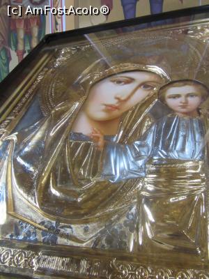 [P15] Icoana Fecioarei Maria cu pruncul la Biserica Sf. Nicolae » foto by Michi
 - 
<span class="allrVoted glyphicon glyphicon-heart hidden" id="av923820"></span>
<a class="m-l-10 hidden" id="sv923820" onclick="voting_Foto_DelVot(,923820,23071)" role="button">șterge vot <span class="glyphicon glyphicon-remove"></span></a>
<a id="v9923820" class=" c-red"  onclick="voting_Foto_SetVot(923820)" role="button"><span class="glyphicon glyphicon-heart-empty"></span> <b>LIKE</b> = Votează poza</a> <img class="hidden"  id="f923820W9" src="/imagini/loader.gif" border="0" /><span class="AjErrMes hidden" id="e923820ErM"></span>