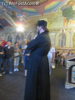 [P29] Ghidul călugăr în Biserica Sf. Dumitru » foto by Michi
 - 
<span class="allrVoted glyphicon glyphicon-heart hidden" id="av923834"></span>
<a class="m-l-10 hidden" id="sv923834" onclick="voting_Foto_DelVot(,923834,23071)" role="button">șterge vot <span class="glyphicon glyphicon-remove"></span></a>
<a id="v9923834" class=" c-red"  onclick="voting_Foto_SetVot(923834)" role="button"><span class="glyphicon glyphicon-heart-empty"></span> <b>LIKE</b> = Votează poza</a> <img class="hidden"  id="f923834W9" src="/imagini/loader.gif" border="0" /><span class="AjErrMes hidden" id="e923834ErM"></span>