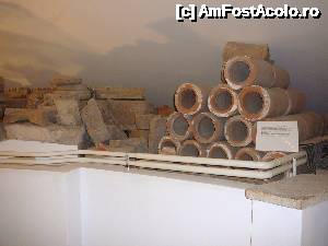 [P22] Tuburi de apeduct şi alte câteva fragmente de piatră (epoca romană)  » foto by Claudiu U.
 - 
<span class="allrVoted glyphicon glyphicon-heart hidden" id="av485656"></span>
<a class="m-l-10 hidden" id="sv485656" onclick="voting_Foto_DelVot(,485656,23087)" role="button">șterge vot <span class="glyphicon glyphicon-remove"></span></a>
<a id="v9485656" class=" c-red"  onclick="voting_Foto_SetVot(485656)" role="button"><span class="glyphicon glyphicon-heart-empty"></span> <b>LIKE</b> = Votează poza</a> <img class="hidden"  id="f485656W9" src="/imagini/loader.gif" border="0" /><span class="AjErrMes hidden" id="e485656ErM"></span>