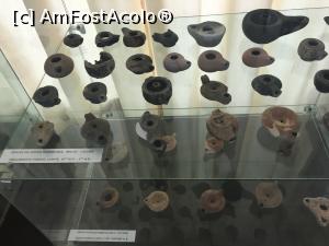 [P12] Opaițe din perioada elenistică » foto by Yersinia Pestis
 - 
<span class="allrVoted glyphicon glyphicon-heart hidden" id="av997981"></span>
<a class="m-l-10 hidden" id="sv997981" onclick="voting_Foto_DelVot(,997981,23087)" role="button">șterge vot <span class="glyphicon glyphicon-remove"></span></a>
<a id="v9997981" class=" c-red"  onclick="voting_Foto_SetVot(997981)" role="button"><span class="glyphicon glyphicon-heart-empty"></span> <b>LIKE</b> = Votează poza</a> <img class="hidden"  id="f997981W9" src="/imagini/loader.gif" border="0" /><span class="AjErrMes hidden" id="e997981ErM"></span>
