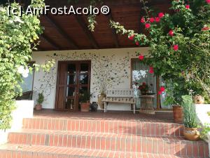 [P05] Urcând spre veranda deschisă, frumos decorată » foto by crismis
 - 
<span class="allrVoted glyphicon glyphicon-heart hidden" id="av924707"></span>
<a class="m-l-10 hidden" id="sv924707" onclick="voting_Foto_DelVot(,924707,23091)" role="button">șterge vot <span class="glyphicon glyphicon-remove"></span></a>
<a id="v9924707" class=" c-red"  onclick="voting_Foto_SetVot(924707)" role="button"><span class="glyphicon glyphicon-heart-empty"></span> <b>LIKE</b> = Votează poza</a> <img class="hidden"  id="f924707W9" src="/imagini/loader.gif" border="0" /><span class="AjErrMes hidden" id="e924707ErM"></span>