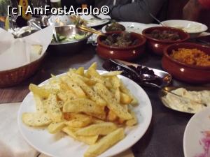 [P16] Georgia Meze House: o porţie de cartofi prăjiţi » foto by irinad
 - 
<span class="allrVoted glyphicon glyphicon-heart hidden" id="av996882"></span>
<a class="m-l-10 hidden" id="sv996882" onclick="voting_Foto_DelVot(,996882,23096)" role="button">șterge vot <span class="glyphicon glyphicon-remove"></span></a>
<a id="v9996882" class=" c-red"  onclick="voting_Foto_SetVot(996882)" role="button"><span class="glyphicon glyphicon-heart-empty"></span> <b>LIKE</b> = Votează poza</a> <img class="hidden"  id="f996882W9" src="/imagini/loader.gif" border="0" /><span class="AjErrMes hidden" id="e996882ErM"></span>