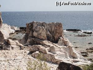 [P28] Vechea cariera de marmura Aliki- stanca ramasa pe mal in fata portului » foto by luciaoradea
 - 
<span class="allrVoted glyphicon glyphicon-heart hidden" id="av532047"></span>
<a class="m-l-10 hidden" id="sv532047" onclick="voting_Foto_DelVot(,532047,23099)" role="button">șterge vot <span class="glyphicon glyphicon-remove"></span></a>
<a id="v9532047" class=" c-red"  onclick="voting_Foto_SetVot(532047)" role="button"><span class="glyphicon glyphicon-heart-empty"></span> <b>LIKE</b> = Votează poza</a> <img class="hidden"  id="f532047W9" src="/imagini/loader.gif" border="0" /><span class="AjErrMes hidden" id="e532047ErM"></span>