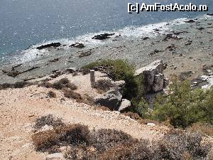 [P32] Vechea cariera de marmura Aliki- portul si partea de coasta unde era localizata macaraua » foto by luciaoradea
 - 
<span class="allrVoted glyphicon glyphicon-heart hidden" id="av532053"></span>
<a class="m-l-10 hidden" id="sv532053" onclick="voting_Foto_DelVot(,532053,23099)" role="button">șterge vot <span class="glyphicon glyphicon-remove"></span></a>
<a id="v9532053" class=" c-red"  onclick="voting_Foto_SetVot(532053)" role="button"><span class="glyphicon glyphicon-heart-empty"></span> <b>LIKE</b> = Votează poza</a> <img class="hidden"  id="f532053W9" src="/imagini/loader.gif" border="0" /><span class="AjErrMes hidden" id="e532053ErM"></span>