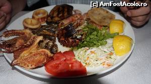 [P01] meniu la fedra- mix fructe de mare » foto by adutza_ghiocel
 - 
<span class="allrVoted glyphicon glyphicon-heart hidden" id="av636575"></span>
<a class="m-l-10 hidden" id="sv636575" onclick="voting_Foto_DelVot(,636575,23102)" role="button">șterge vot <span class="glyphicon glyphicon-remove"></span></a>
<a id="v9636575" class=" c-red"  onclick="voting_Foto_SetVot(636575)" role="button"><span class="glyphicon glyphicon-heart-empty"></span> <b>LIKE</b> = Votează poza</a> <img class="hidden"  id="f636575W9" src="/imagini/loader.gif" border="0" /><span class="AjErrMes hidden" id="e636575ErM"></span>