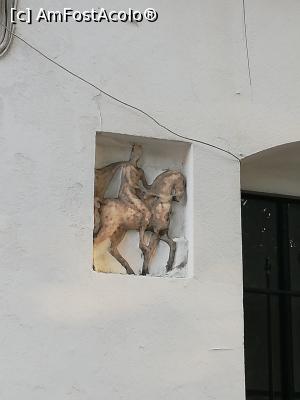 [P05] Theologos - Călărețul trac, aflat lângă intrarea într-o casă » foto by Daisy Petal
 - 
<span class="allrVoted glyphicon glyphicon-heart hidden" id="av1108233"></span>
<a class="m-l-10 hidden" id="sv1108233" onclick="voting_Foto_DelVot(,1108233,23103)" role="button">șterge vot <span class="glyphicon glyphicon-remove"></span></a>
<a id="v91108233" class=" c-red"  onclick="voting_Foto_SetVot(1108233)" role="button"><span class="glyphicon glyphicon-heart-empty"></span> <b>LIKE</b> = Votează poza</a> <img class="hidden"  id="f1108233W9" src="/imagini/loader.gif" border="0" /><span class="AjErrMes hidden" id="e1108233ErM"></span>