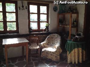 [P11] Taverna Vasilis din Mega Kazaviti - interior restaurant » foto by ebirsan
 - 
<span class="allrVoted glyphicon glyphicon-heart hidden" id="av533654"></span>
<a class="m-l-10 hidden" id="sv533654" onclick="voting_Foto_DelVot(,533654,23108)" role="button">șterge vot <span class="glyphicon glyphicon-remove"></span></a>
<a id="v9533654" class=" c-red"  onclick="voting_Foto_SetVot(533654)" role="button"><span class="glyphicon glyphicon-heart-empty"></span> <b>LIKE</b> = Votează poza</a> <img class="hidden"  id="f533654W9" src="/imagini/loader.gif" border="0" /><span class="AjErrMes hidden" id="e533654ErM"></span>