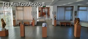 [P23] Bârlad, Pavilionul Expozițional „Marcel Guguianu”, Muzele creații Marcel Guguianu, sala trei de la parter, lipseau câteva sculpturi, erau duse la Iași » foto by mprofeanu
 - 
<span class="allrVoted glyphicon glyphicon-heart hidden" id="av1477872"></span>
<a class="m-l-10 hidden" id="sv1477872" onclick="voting_Foto_DelVot(,1477872,23117)" role="button">șterge vot <span class="glyphicon glyphicon-remove"></span></a>
<a id="v91477872" class=" c-red"  onclick="voting_Foto_SetVot(1477872)" role="button"><span class="glyphicon glyphicon-heart-empty"></span> <b>LIKE</b> = Votează poza</a> <img class="hidden"  id="f1477872W9" src="/imagini/loader.gif" border="0" /><span class="AjErrMes hidden" id="e1477872ErM"></span>