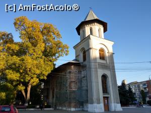 [P01] Bârlad, Biserica Domnească, într-o frumoasă zi de toamnă.  » foto by maryka
 - 
<span class="allrVoted glyphicon glyphicon-heart hidden" id="av1019475"></span>
<a class="m-l-10 hidden" id="sv1019475" onclick="voting_Foto_DelVot(,1019475,23117)" role="button">șterge vot <span class="glyphicon glyphicon-remove"></span></a>
<a id="v91019475" class=" c-red"  onclick="voting_Foto_SetVot(1019475)" role="button"><span class="glyphicon glyphicon-heart-empty"></span> <b>LIKE</b> = Votează poza</a> <img class="hidden"  id="f1019475W9" src="/imagini/loader.gif" border="0" /><span class="AjErrMes hidden" id="e1019475ErM"></span>