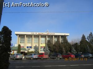 [P43] Casa de Cultură » foto by adso
 - 
<span class="allrVoted glyphicon glyphicon-heart hidden" id="av1219772"></span>
<a class="m-l-10 hidden" id="sv1219772" onclick="voting_Foto_DelVot(,1219772,23117)" role="button">șterge vot <span class="glyphicon glyphicon-remove"></span></a>
<a id="v91219772" class=" c-red"  onclick="voting_Foto_SetVot(1219772)" role="button"><span class="glyphicon glyphicon-heart-empty"></span> <b>LIKE</b> = Votează poza</a> <img class="hidden"  id="f1219772W9" src="/imagini/loader.gif" border="0" /><span class="AjErrMes hidden" id="e1219772ErM"></span>