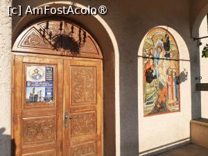 [P51] Spitalul Municipal
Biserica Sf. Ecaterina » foto by adso
 - 
<span class="allrVoted glyphicon glyphicon-heart hidden" id="av1522563"></span>
<a class="m-l-10 hidden" id="sv1522563" onclick="voting_Foto_DelVot(,1522563,23117)" role="button">șterge vot <span class="glyphicon glyphicon-remove"></span></a>
<a id="v91522563" class=" c-red"  onclick="voting_Foto_SetVot(1522563)" role="button"><span class="glyphicon glyphicon-heart-empty"></span> <b>LIKE</b> = Votează poza</a> <img class="hidden"  id="f1522563W9" src="/imagini/loader.gif" border="0" /><span class="AjErrMes hidden" id="e1522563ErM"></span>