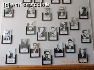 [P20] O foarte mică parte din absolvenții de prestigiu. C. N. Gh. Roșca Codreanu, Bârlad.  » foto by mihaelavoicu
 - 
<span class="allrVoted glyphicon glyphicon-heart hidden" id="av925409"></span>
<a class="m-l-10 hidden" id="sv925409" onclick="voting_Foto_DelVot(,925409,23117)" role="button">șterge vot <span class="glyphicon glyphicon-remove"></span></a>
<a id="v9925409" class=" c-red"  onclick="voting_Foto_SetVot(925409)" role="button"><span class="glyphicon glyphicon-heart-empty"></span> <b>LIKE</b> = Votează poza</a> <img class="hidden"  id="f925409W9" src="/imagini/loader.gif" border="0" /><span class="AjErrMes hidden" id="e925409ErM"></span>