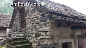 [P37] Casă din Corippo » foto by Mika
 - 
<span class="allrVoted glyphicon glyphicon-heart hidden" id="av925366"></span>
<a class="m-l-10 hidden" id="sv925366" onclick="voting_Foto_DelVot(,925366,23118)" role="button">șterge vot <span class="glyphicon glyphicon-remove"></span></a>
<a id="v9925366" class=" c-red"  onclick="voting_Foto_SetVot(925366)" role="button"><span class="glyphicon glyphicon-heart-empty"></span> <b>LIKE</b> = Votează poza</a> <img class="hidden"  id="f925366W9" src="/imagini/loader.gif" border="0" /><span class="AjErrMes hidden" id="e925366ErM"></span>