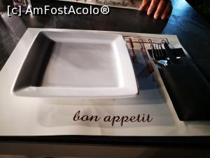 [P25] Gefiri Restaurant » foto by crismis
 - 
<span class="allrVoted glyphicon glyphicon-heart hidden" id="av1268843"></span>
<a class="m-l-10 hidden" id="sv1268843" onclick="voting_Foto_DelVot(,1268843,23122)" role="button">șterge vot <span class="glyphicon glyphicon-remove"></span></a>
<a id="v91268843" class=" c-red"  onclick="voting_Foto_SetVot(1268843)" role="button"><span class="glyphicon glyphicon-heart-empty"></span> <b>LIKE</b> = Votează poza</a> <img class="hidden"  id="f1268843W9" src="/imagini/loader.gif" border="0" /><span class="AjErrMes hidden" id="e1268843ErM"></span>
