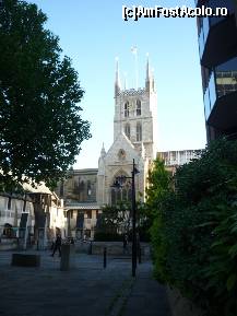[P28] Londra, Southwark cathedral. » foto by Dragoș_MD
 - 
<span class="allrVoted glyphicon glyphicon-heart hidden" id="av223886"></span>
<a class="m-l-10 hidden" id="sv223886" onclick="voting_Foto_DelVot(,223886,23141)" role="button">șterge vot <span class="glyphicon glyphicon-remove"></span></a>
<a id="v9223886" class=" c-red"  onclick="voting_Foto_SetVot(223886)" role="button"><span class="glyphicon glyphicon-heart-empty"></span> <b>LIKE</b> = Votează poza</a> <img class="hidden"  id="f223886W9" src="/imagini/loader.gif" border="0" /><span class="AjErrMes hidden" id="e223886ErM"></span>