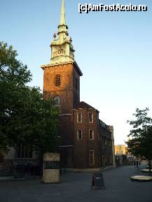 [P38] Londra, all hallows by the Tower church. » foto by Dragoș_MD
 - 
<span class="allrVoted glyphicon glyphicon-heart hidden" id="av223899"></span>
<a class="m-l-10 hidden" id="sv223899" onclick="voting_Foto_DelVot(,223899,23141)" role="button">șterge vot <span class="glyphicon glyphicon-remove"></span></a>
<a id="v9223899" class=" c-red"  onclick="voting_Foto_SetVot(223899)" role="button"><span class="glyphicon glyphicon-heart-empty"></span> <b>LIKE</b> = Votează poza</a> <img class="hidden"  id="f223899W9" src="/imagini/loader.gif" border="0" /><span class="AjErrMes hidden" id="e223899ErM"></span>