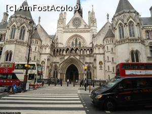 [P01] Londra. Curtea Regală de Justiție.  » foto by mihaelavoicu
 - 
<span class="allrVoted glyphicon glyphicon-heart hidden" id="av1122991"></span>
<a class="m-l-10 hidden" id="sv1122991" onclick="voting_Foto_DelVot(,1122991,23141)" role="button">șterge vot <span class="glyphicon glyphicon-remove"></span></a>
<a id="v91122991" class=" c-red"  onclick="voting_Foto_SetVot(1122991)" role="button"><span class="glyphicon glyphicon-heart-empty"></span> <b>LIKE</b> = Votează poza</a> <img class="hidden"  id="f1122991W9" src="/imagini/loader.gif" border="0" /><span class="AjErrMes hidden" id="e1122991ErM"></span>