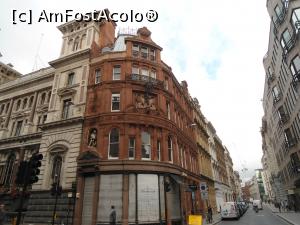 [P03] Londra. Pe Fleet Street.  » foto by mihaelavoicu
 - 
<span class="allrVoted glyphicon glyphicon-heart hidden" id="av1122997"></span>
<a class="m-l-10 hidden" id="sv1122997" onclick="voting_Foto_DelVot(,1122997,23141)" role="button">șterge vot <span class="glyphicon glyphicon-remove"></span></a>
<a id="v91122997" class=" c-red"  onclick="voting_Foto_SetVot(1122997)" role="button"><span class="glyphicon glyphicon-heart-empty"></span> <b>LIKE</b> = Votează poza</a> <img class="hidden"  id="f1122997W9" src="/imagini/loader.gif" border="0" /><span class="AjErrMes hidden" id="e1122997ErM"></span>