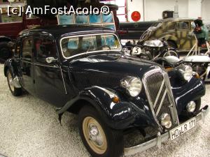 [P12] Citroen 11CV a aparut pe sosele in 1834 si a continuat sa fie produs inca aproape un sfert de secol.  » foto by Radu Tudoran
 - 
<span class="allrVoted glyphicon glyphicon-heart hidden" id="av951602"></span>
<a class="m-l-10 hidden" id="sv951602" onclick="voting_Foto_DelVot(,951602,23147)" role="button">șterge vot <span class="glyphicon glyphicon-remove"></span></a>
<a id="v9951602" class=" c-red"  onclick="voting_Foto_SetVot(951602)" role="button"><span class="glyphicon glyphicon-heart-empty"></span> <b>LIKE</b> = Votează poza</a> <img class="hidden"  id="f951602W9" src="/imagini/loader.gif" border="0" /><span class="AjErrMes hidden" id="e951602ErM"></span>