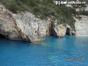[P20] Paxos-Antipaxos - În apropierea cavernelor de la Achai.  » foto by iulianic
 - 
<span class="allrVoted glyphicon glyphicon-heart hidden" id="av685451"></span>
<a class="m-l-10 hidden" id="sv685451" onclick="voting_Foto_DelVot(,685451,23149)" role="button">șterge vot <span class="glyphicon glyphicon-remove"></span></a>
<a id="v9685451" class=" c-red"  onclick="voting_Foto_SetVot(685451)" role="button"><span class="glyphicon glyphicon-heart-empty"></span> <b>LIKE</b> = Votează poza</a> <img class="hidden"  id="f685451W9" src="/imagini/loader.gif" border="0" /><span class="AjErrMes hidden" id="e685451ErM"></span>