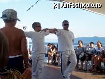 [P31] Kosta cu fiul sau dansand Zorba » foto by pepsi70ro
 - 
<span class="allrVoted glyphicon glyphicon-heart hidden" id="av104314"></span>
<a class="m-l-10 hidden" id="sv104314" onclick="voting_Foto_DelVot(,104314,23152)" role="button">șterge vot <span class="glyphicon glyphicon-remove"></span></a>
<a id="v9104314" class=" c-red"  onclick="voting_Foto_SetVot(104314)" role="button"><span class="glyphicon glyphicon-heart-empty"></span> <b>LIKE</b> = Votează poza</a> <img class="hidden"  id="f104314W9" src="/imagini/loader.gif" border="0" /><span class="AjErrMes hidden" id="e104314ErM"></span>