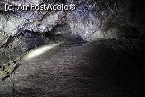 [P28] Insula Pico, Grota das Torres, se vede lava » foto by mprofeanu
 - 
<span class="allrVoted glyphicon glyphicon-heart hidden" id="av979612"></span>
<a class="m-l-10 hidden" id="sv979612" onclick="voting_Foto_DelVot(,979612,23160)" role="button">șterge vot <span class="glyphicon glyphicon-remove"></span></a>
<a id="v9979612" class=" c-red"  onclick="voting_Foto_SetVot(979612)" role="button"><span class="glyphicon glyphicon-heart-empty"></span> <b>LIKE</b> = Votează poza</a> <img class="hidden"  id="f979612W9" src="/imagini/loader.gif" border="0" /><span class="AjErrMes hidden" id="e979612ErM"></span>