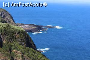 [P48] Insula Sao Miguel, țărmul văzut dintr-un miradouro » foto by mprofeanu
 - 
<span class="allrVoted glyphicon glyphicon-heart hidden" id="av979636"></span>
<a class="m-l-10 hidden" id="sv979636" onclick="voting_Foto_DelVot(,979636,23160)" role="button">șterge vot <span class="glyphicon glyphicon-remove"></span></a>
<a id="v9979636" class=" c-red"  onclick="voting_Foto_SetVot(979636)" role="button"><span class="glyphicon glyphicon-heart-empty"></span> <b>LIKE</b> = Votează poza</a> <img class="hidden"  id="f979636W9" src="/imagini/loader.gif" border="0" /><span class="AjErrMes hidden" id="e979636ErM"></span>