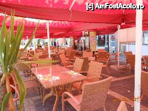 [P18] Giurgiu - Terasa Café PIANO, mese mai mari sau mai mici, plante ornamentale şi multă umbră.  » foto by iulianic
 - 
<span class="allrVoted glyphicon glyphicon-heart hidden" id="av414654"></span>
<a class="m-l-10 hidden" id="sv414654" onclick="voting_Foto_DelVot(,414654,23163)" role="button">șterge vot <span class="glyphicon glyphicon-remove"></span></a>
<a id="v9414654" class=" c-red"  onclick="voting_Foto_SetVot(414654)" role="button"><span class="glyphicon glyphicon-heart-empty"></span> <b>LIKE</b> = Votează poza</a> <img class="hidden"  id="f414654W9" src="/imagini/loader.gif" border="0" /><span class="AjErrMes hidden" id="e414654ErM"></span>