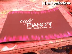 [P19] Giurgiu - Terasa Café PIANO, oferta în broşurica bine realizată grafic.  » foto by iulianic
 - 
<span class="allrVoted glyphicon glyphicon-heart hidden" id="av414655"></span>
<a class="m-l-10 hidden" id="sv414655" onclick="voting_Foto_DelVot(,414655,23163)" role="button">șterge vot <span class="glyphicon glyphicon-remove"></span></a>
<a id="v9414655" class=" c-red"  onclick="voting_Foto_SetVot(414655)" role="button"><span class="glyphicon glyphicon-heart-empty"></span> <b>LIKE</b> = Votează poza</a> <img class="hidden"  id="f414655W9" src="/imagini/loader.gif" border="0" /><span class="AjErrMes hidden" id="e414655ErM"></span>