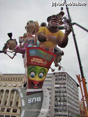 [P18] Las Fallas, Valencia 2013 » foto by Muffin2009*
 - 
<span class="allrVoted glyphicon glyphicon-heart hidden" id="av413325"></span>
<a class="m-l-10 hidden" id="sv413325" onclick="voting_Foto_DelVot(,413325,23165)" role="button">șterge vot <span class="glyphicon glyphicon-remove"></span></a>
<a id="v9413325" class=" c-red"  onclick="voting_Foto_SetVot(413325)" role="button"><span class="glyphicon glyphicon-heart-empty"></span> <b>LIKE</b> = Votează poza</a> <img class="hidden"  id="f413325W9" src="/imagini/loader.gif" border="0" /><span class="AjErrMes hidden" id="e413325ErM"></span>