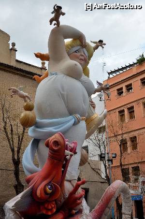 [P24] Las Fallas, Valencia 2013 » foto by Muffin2009*
 - 
<span class="allrVoted glyphicon glyphicon-heart hidden" id="av413331"></span>
<a class="m-l-10 hidden" id="sv413331" onclick="voting_Foto_DelVot(,413331,23165)" role="button">șterge vot <span class="glyphicon glyphicon-remove"></span></a>
<a id="v9413331" class=" c-red"  onclick="voting_Foto_SetVot(413331)" role="button"><span class="glyphicon glyphicon-heart-empty"></span> <b>LIKE</b> = Votează poza</a> <img class="hidden"  id="f413331W9" src="/imagini/loader.gif" border="0" /><span class="AjErrMes hidden" id="e413331ErM"></span>