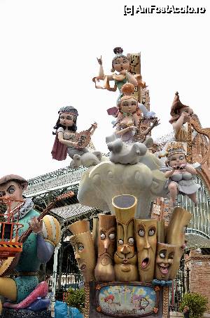 [P08] Las Fallas, Valencia 2013 » foto by Muffin2009*
 - 
<span class="allrVoted glyphicon glyphicon-heart hidden" id="av413314"></span>
<a class="m-l-10 hidden" id="sv413314" onclick="voting_Foto_DelVot(,413314,23165)" role="button">șterge vot <span class="glyphicon glyphicon-remove"></span></a>
<a id="v9413314" class=" c-red"  onclick="voting_Foto_SetVot(413314)" role="button"><span class="glyphicon glyphicon-heart-empty"></span> <b>LIKE</b> = Votează poza</a> <img class="hidden"  id="f413314W9" src="/imagini/loader.gif" border="0" /><span class="AjErrMes hidden" id="e413314ErM"></span>