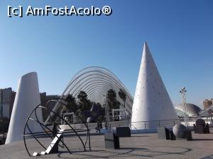 [P47] Ciudad de las artes y las ciencias!  » foto by balasa violeta
 - 
<span class="allrVoted glyphicon glyphicon-heart hidden" id="av749034"></span>
<a class="m-l-10 hidden" id="sv749034" onclick="voting_Foto_DelVot(,749034,23165)" role="button">șterge vot <span class="glyphicon glyphicon-remove"></span></a>
<a id="v9749034" class=" c-red"  onclick="voting_Foto_SetVot(749034)" role="button"><span class="glyphicon glyphicon-heart-empty"></span> <b>LIKE</b> = Votează poza</a> <img class="hidden"  id="f749034W9" src="/imagini/loader.gif" border="0" /><span class="AjErrMes hidden" id="e749034ErM"></span>
