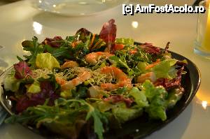[P29] Restaurantul Loving Hut, salata Oceano Puro cu creveti din seitan » foto by Muffin2009*
 - 
<span class="allrVoted glyphicon glyphicon-heart hidden" id="av433644"></span>
<a class="m-l-10 hidden" id="sv433644" onclick="voting_Foto_DelVot(,433644,23168)" role="button">șterge vot <span class="glyphicon glyphicon-remove"></span></a>
<a id="v9433644" class=" c-red"  onclick="voting_Foto_SetVot(433644)" role="button"><span class="glyphicon glyphicon-heart-empty"></span> <b>LIKE</b> = Votează poza</a> <img class="hidden"  id="f433644W9" src="/imagini/loader.gif" border="0" /><span class="AjErrMes hidden" id="e433644ErM"></span>