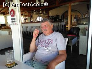 [P56] O berică la Bar Limani.  » foto by Carmen Ion
 - 
<span class="allrVoted glyphicon glyphicon-heart hidden" id="av1021047"></span>
<a class="m-l-10 hidden" id="sv1021047" onclick="voting_Foto_DelVot(,1021047,23176)" role="button">șterge vot <span class="glyphicon glyphicon-remove"></span></a>
<a id="v91021047" class=" c-red"  onclick="voting_Foto_SetVot(1021047)" role="button"><span class="glyphicon glyphicon-heart-empty"></span> <b>LIKE</b> = Votează poza</a> <img class="hidden"  id="f1021047W9" src="/imagini/loader.gif" border="0" /><span class="AjErrMes hidden" id="e1021047ErM"></span>