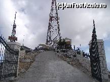 [P17] Intrarea in curtea manastirii » foto by georgiana
 - 
<span class="allrVoted glyphicon glyphicon-heart hidden" id="av271934"></span>
<a class="m-l-10 hidden" id="sv271934" onclick="voting_Foto_DelVot(,271934,23177)" role="button">șterge vot <span class="glyphicon glyphicon-remove"></span></a>
<a id="v9271934" class=" c-red"  onclick="voting_Foto_SetVot(271934)" role="button"><span class="glyphicon glyphicon-heart-empty"></span> <b>LIKE</b> = Votează poza</a> <img class="hidden"  id="f271934W9" src="/imagini/loader.gif" border="0" /><span class="AjErrMes hidden" id="e271934ErM"></span>