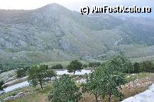 [P10] priveliste de pe marginea drumului in drum spre manastire » foto by Sanziana
 - 
<span class="allrVoted glyphicon glyphicon-heart hidden" id="av101175"></span>
<a class="m-l-10 hidden" id="sv101175" onclick="voting_Foto_DelVot(,101175,23177)" role="button">șterge vot <span class="glyphicon glyphicon-remove"></span></a>
<a id="v9101175" class=" c-red"  onclick="voting_Foto_SetVot(101175)" role="button"><span class="glyphicon glyphicon-heart-empty"></span> <b>LIKE</b> = Votează poza</a> <img class="hidden"  id="f101175W9" src="/imagini/loader.gif" border="0" /><span class="AjErrMes hidden" id="e101175ErM"></span>