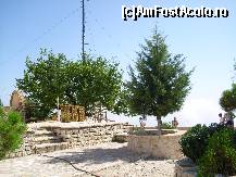 [P09] Piatra si plantele dominau curtea manastirii. » foto by corinka
 - 
<span class="allrVoted glyphicon glyphicon-heart hidden" id="av81163"></span>
<a class="m-l-10 hidden" id="sv81163" onclick="voting_Foto_DelVot(,81163,23177)" role="button">șterge vot <span class="glyphicon glyphicon-remove"></span></a>
<a id="v981163" class=" c-red"  onclick="voting_Foto_SetVot(81163)" role="button"><span class="glyphicon glyphicon-heart-empty"></span> <b>LIKE</b> = Votează poza</a> <img class="hidden"  id="f81163W9" src="/imagini/loader.gif" border="0" /><span class="AjErrMes hidden" id="e81163ErM"></span>