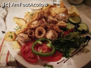 [P11] Calamari pane » foto by ancutza26
 - 
<span class="allrVoted glyphicon glyphicon-heart hidden" id="av918255"></span>
<a class="m-l-10 hidden" id="sv918255" onclick="voting_Foto_DelVot(,918255,23181)" role="button">șterge vot <span class="glyphicon glyphicon-remove"></span></a>
<a id="v9918255" class=" c-red"  onclick="voting_Foto_SetVot(918255)" role="button"><span class="glyphicon glyphicon-heart-empty"></span> <b>LIKE</b> = Votează poza</a> <img class="hidden"  id="f918255W9" src="/imagini/loader.gif" border="0" /><span class="AjErrMes hidden" id="e918255ErM"></span>