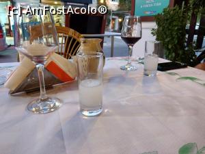 [P10] Din nou, ouzo și vin roșu, foarte bun. » foto by maryka
 - 
<span class="allrVoted glyphicon glyphicon-heart hidden" id="av1281481"></span>
<a class="m-l-10 hidden" id="sv1281481" onclick="voting_Foto_DelVot(,1281481,23184)" role="button">șterge vot <span class="glyphicon glyphicon-remove"></span></a>
<a id="v91281481" class=" c-red"  onclick="voting_Foto_SetVot(1281481)" role="button"><span class="glyphicon glyphicon-heart-empty"></span> <b>LIKE</b> = Votează poza</a> <img class="hidden"  id="f1281481W9" src="/imagini/loader.gif" border="0" /><span class="AjErrMes hidden" id="e1281481ErM"></span>