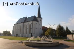 [P45] Nyírbátor, Minorita Templom (Biserica Minoriților), albă, suplă » foto by mprofeanu
 - 
<span class="allrVoted glyphicon glyphicon-heart hidden" id="av1331550"></span>
<a class="m-l-10 hidden" id="sv1331550" onclick="voting_Foto_DelVot(,1331550,23186)" role="button">șterge vot <span class="glyphicon glyphicon-remove"></span></a>
<a id="v91331550" class=" c-red"  onclick="voting_Foto_SetVot(1331550)" role="button"><span class="glyphicon glyphicon-heart-empty"></span> <b>LIKE</b> = Votează poza</a> <img class="hidden"  id="f1331550W9" src="/imagini/loader.gif" border="0" /><span class="AjErrMes hidden" id="e1331550ErM"></span>